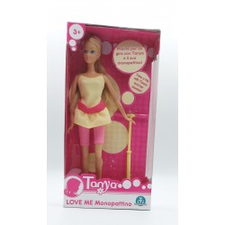 Tanya Love Me monopattino bambola 29cm Giochi Preziosi 2014